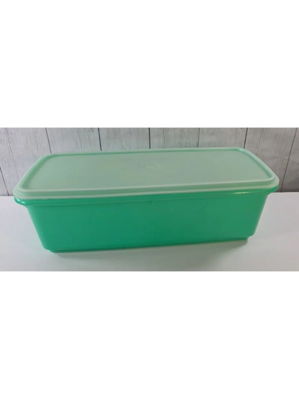 VINTAGE GREEN TUPPERWARE CELERY VEGETABLE KEEPER 3 PC 782 VEGGIE SEAL LID
